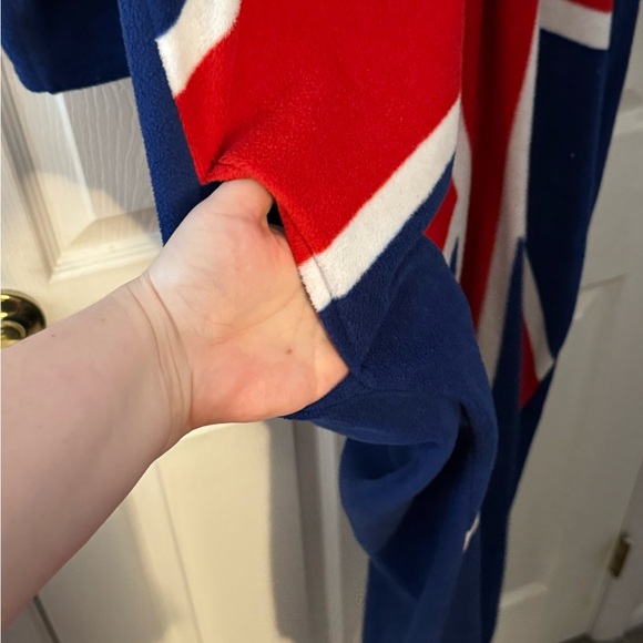 Union Jack Flag Onesie- FLEECE. WITH POCKETS - Picture 2 of 3
